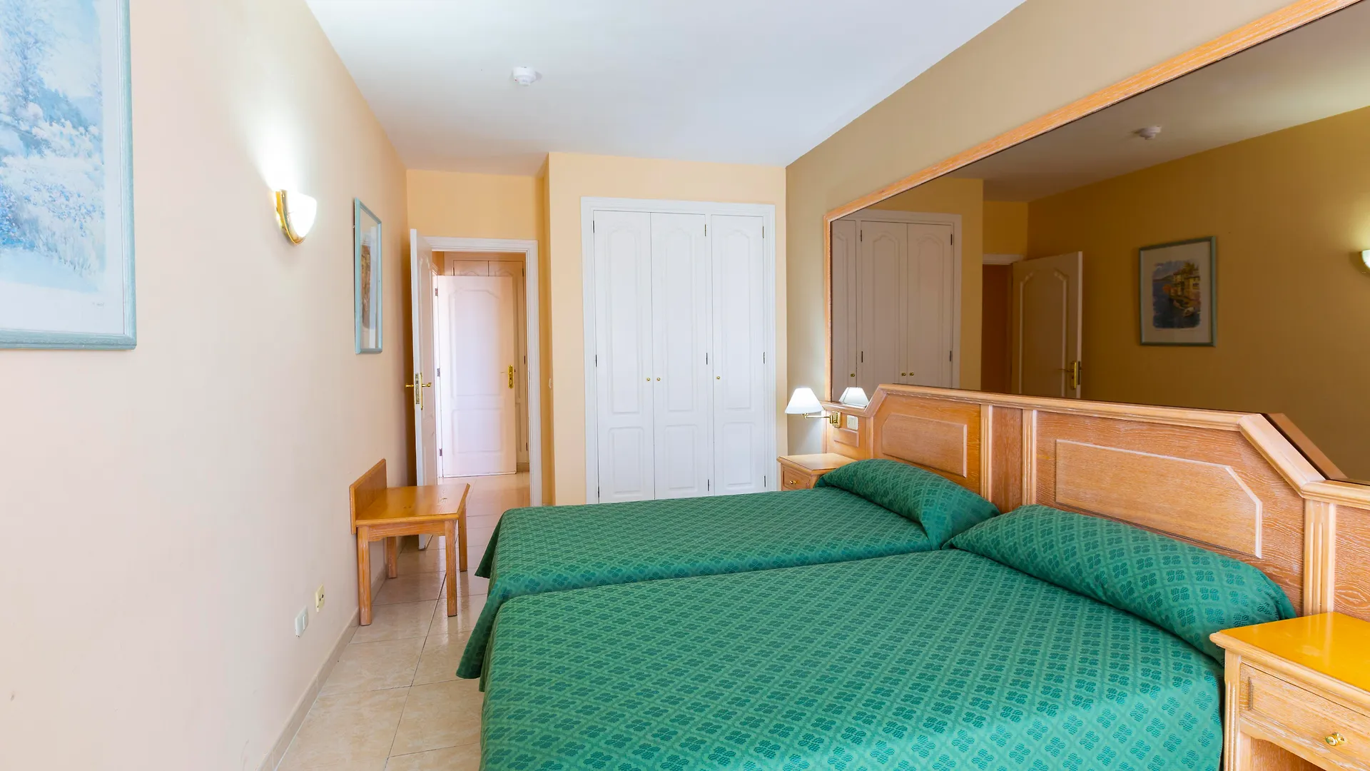 אדחה Villa De Adeje Beach 3*,  ספרד