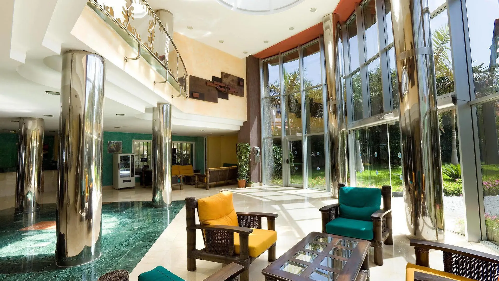 *** מלון אדחה Villa De Adeje Beach ספרד