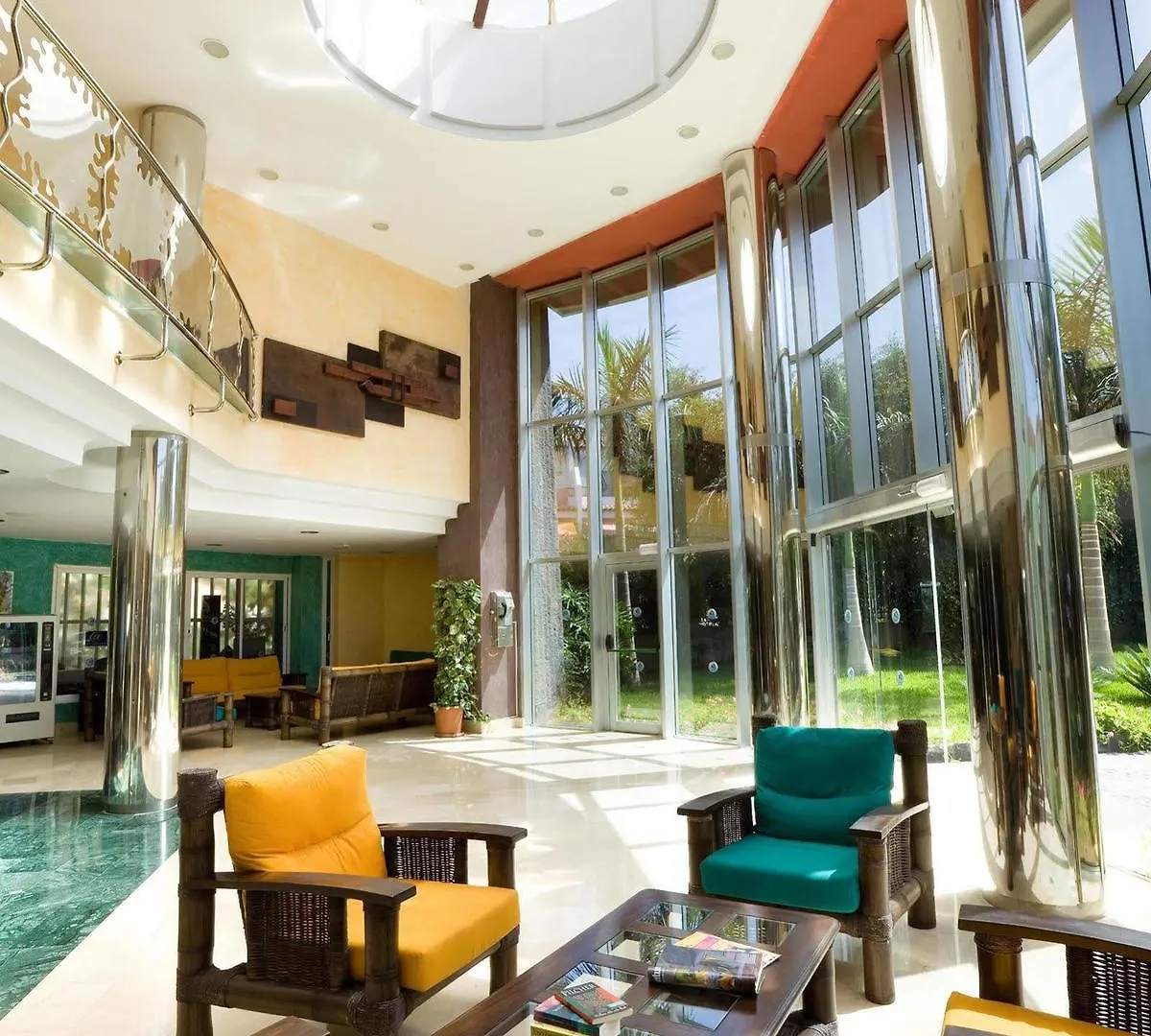 אדחה Villa De Adeje Beach מלון
