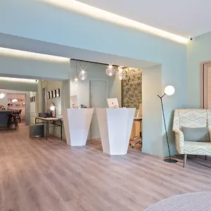via-augusta.topbarcelonahotels.com/